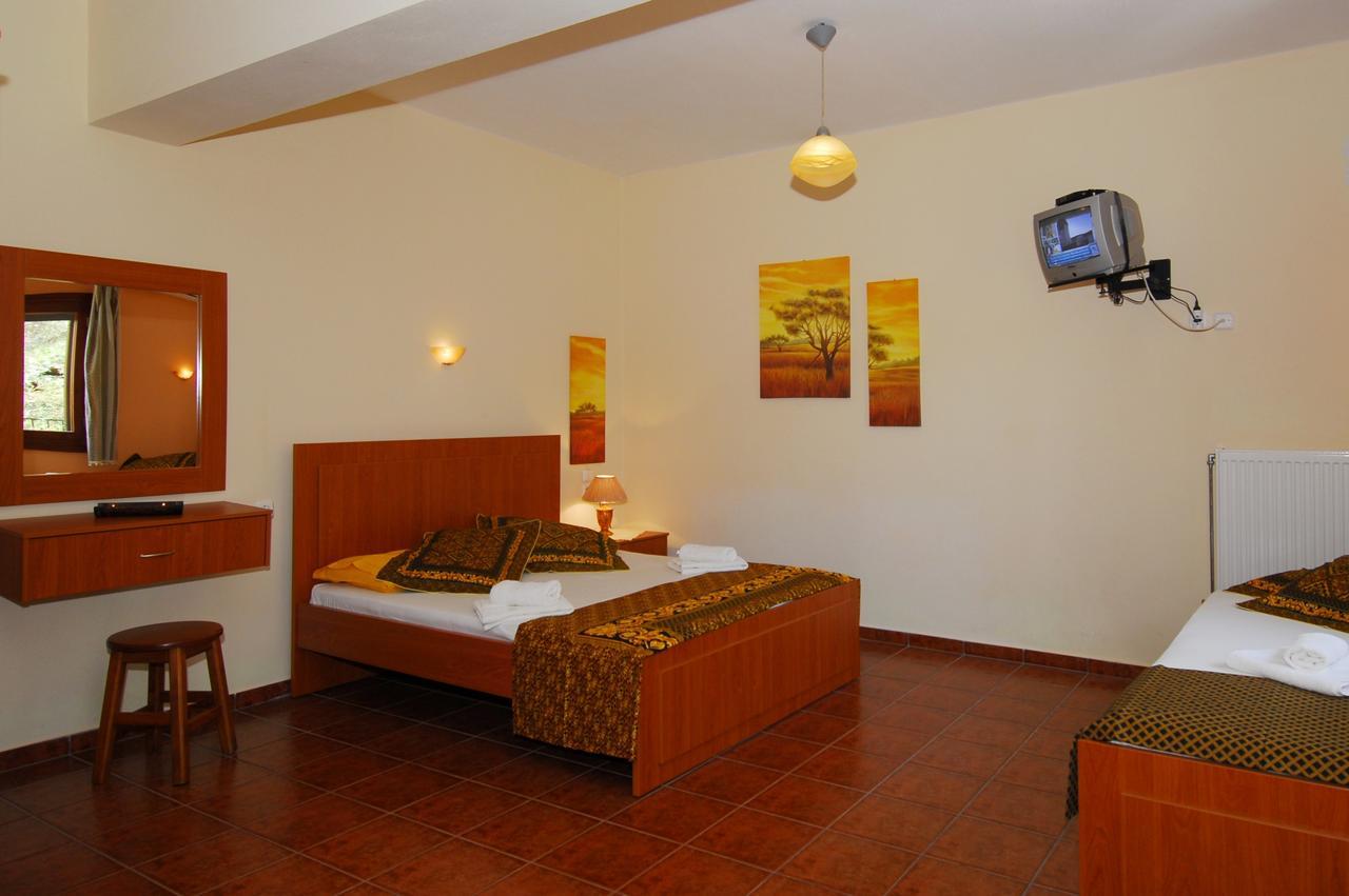 Menelaos Apartments Lefokastro Bagian luar foto