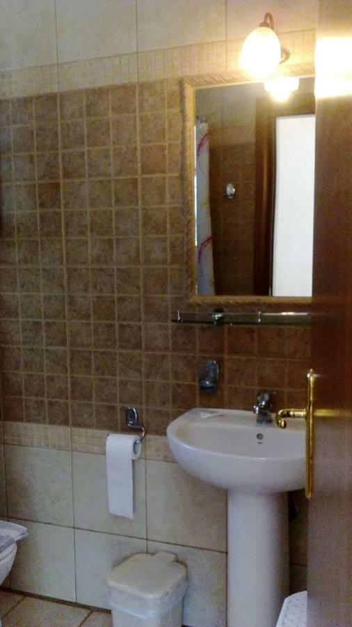 Menelaos Apartments Lefokastro Bagian luar foto