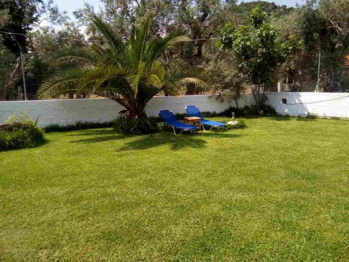 Menelaos Apartments Lefokastro Bagian luar foto